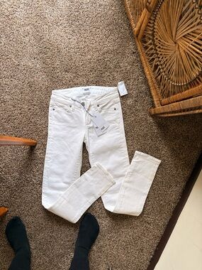 PAIGE White Skinny Jeans — Women’s Slim Fit